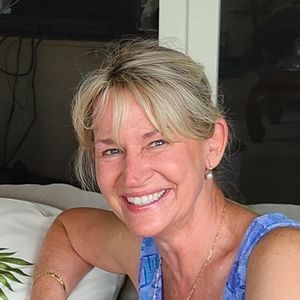 Meet your Posher, Denni